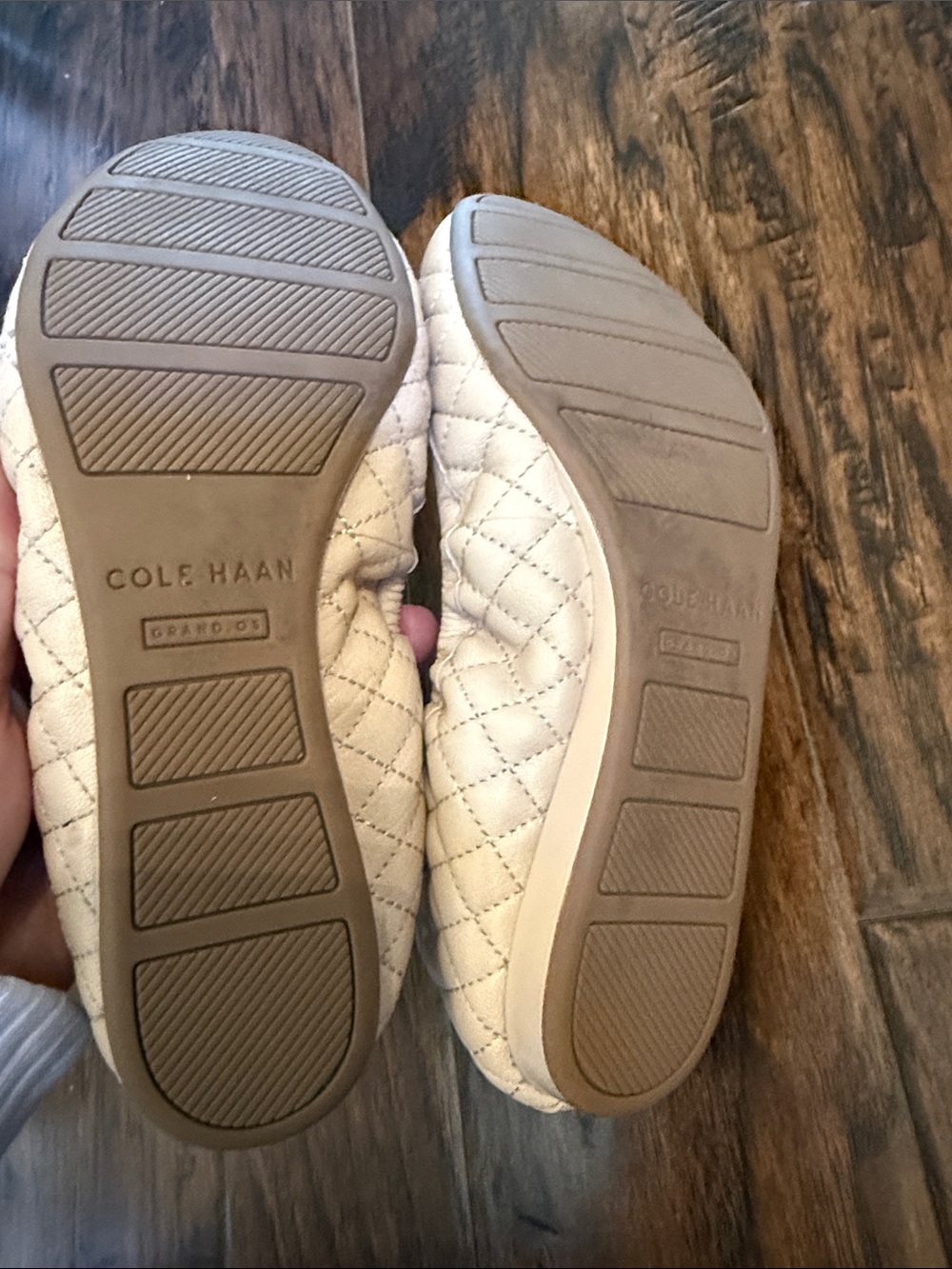 Cole Haan Tali Quilted Nude Ballet Flats, size 7 - Picture 6 of 9